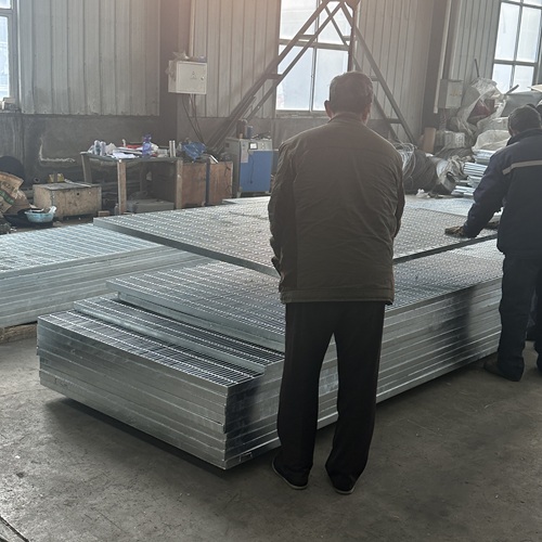 钢格板排水不畅怎么改进？试试这几个方案