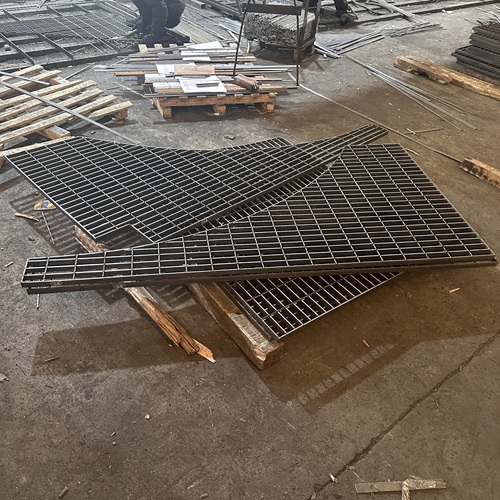 从工具到主角钢格板的行业逆袭之路